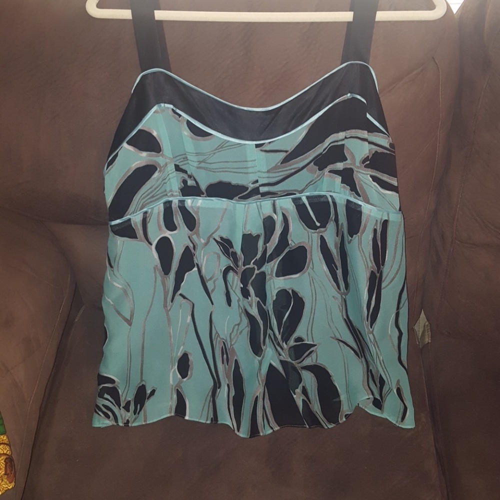 New Ella Rose top size 14